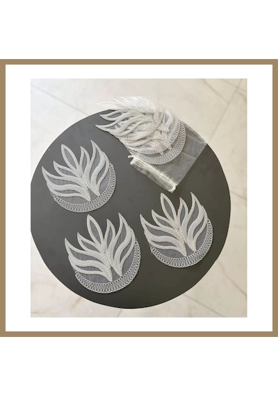 Bezos 6 Lı Dantel Kahve Sunumluğu 15x15 Cm Asorti Desenli Dekoratif Bardak Altlığı 22 Çok Renkli