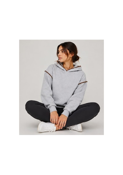 Herkesemoda Yaka Ve Kol Nakış Detaylı Kapüşonlu 2 İplik Şardonlu Sweatshirt Gri-kahve Herkesemoda Yaka Ve Kol Nakış Detaylı Kapüşonlu 2 İplik Şardonlu Sweatshirt Gri-kahve