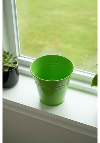 Konik Metal Saksı & Vazo - 23 Cm Dekoratif Çok Amaçlı Renkli Çiçeklik 23x23/16 Cm Fıstık Yeşili