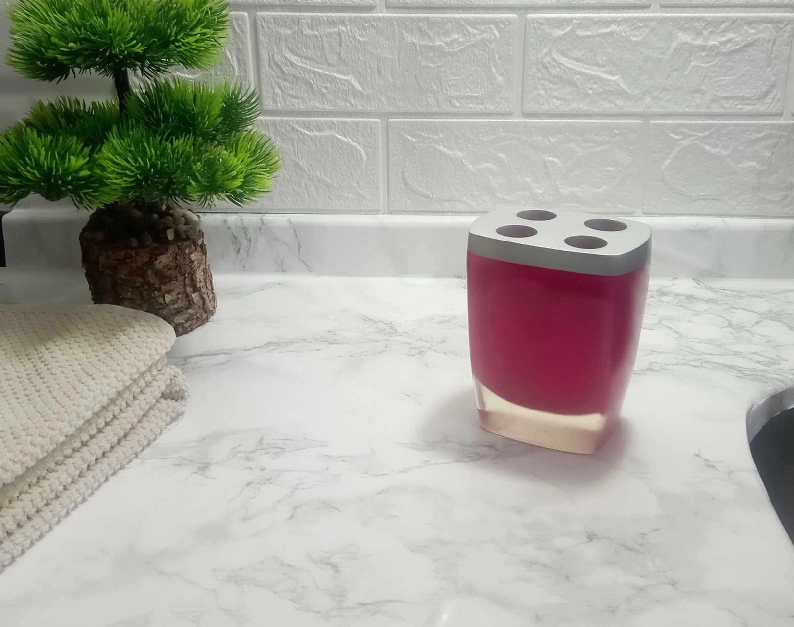 2 Adet Diş Fırçalık Gri Pembe Poliresin 8x4x11cm Banyo Seti Çok Renkli