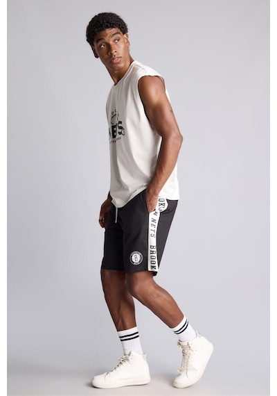 Defacto Nba Brooklyn Nets Yan Şeritli Standart Fit Şort H8284ax26aubk81 Siyah-bk81