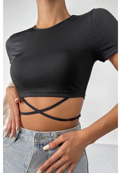 Epilons Zenvial Kadın Siyah Yarım Kol Çapraz Bağlamalı Crop Top Bluz Zenviall2
