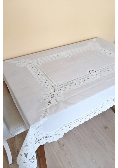 Dantel Motifli Muşamba Masa Örtüsü 120 X 150 Cm -beyaz Renk-halka