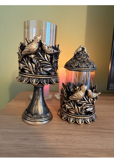 Kuşlu Ayaklı Ve Kapaklı Dekoratif Cam Mumluk & Şekerlik Seti Siyah Altın Varak Eskitme 2'li Şamdan & Kavanoz 27x12 Cm & 23x12 Cm Çok Renkli 08224044