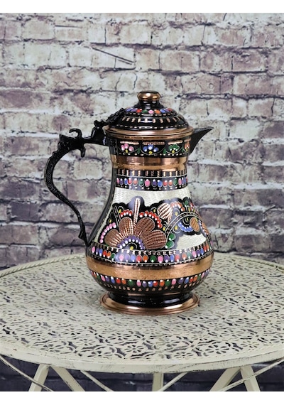 Gül Çiçek Kapaklı Klasik İşlemeli Bakır Sürahi