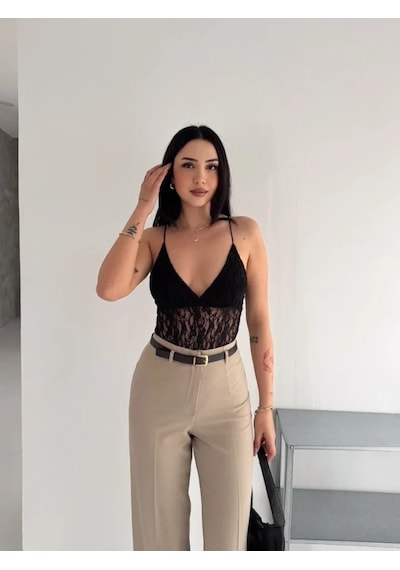 Modi Green Dantel Detaylı Derin Dekolte Body Şık Kolsuz Yazlık Bodysuit - Si Siyah
