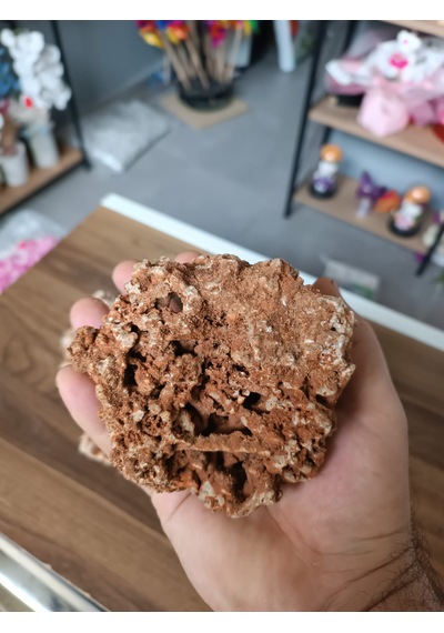 Orijinal Akvaryum Kayası Doğal Gözenekli Peyzaj Dekor Taşı Su Kalitesini Bozmayan Gözenekli Kaya 30-50 Cm