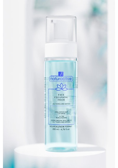 Hydration Therapy 4d Hyaluronik Asit & C Vitamini Yüz Temizleme Köpüğü 200ml