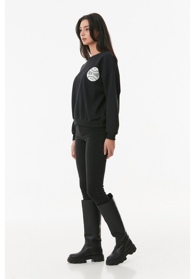 Fullamoda New York Baskılı Sweatshirt- Siyah 24KGB890196758-Siyah