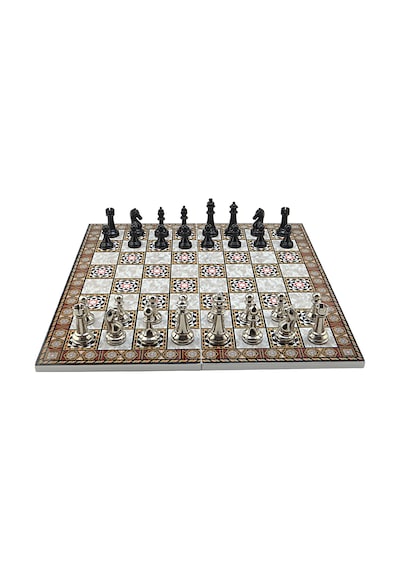 Gifthome Premium Black Metal Klasik Satranç Takımı Ve Katlanır Sedef Desenli Mdf Tahtası 43x43 Cm.