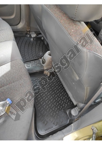 Hyundai Accent Admire 2000-2006 Arası 3D Havuzlu Paspas Hyundai Accent Admire 2000-2006 Arası 3D Havuzlu Paspas