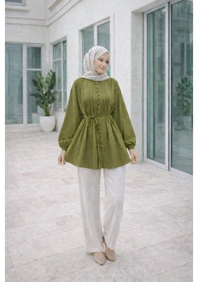 Unika Boutique Kadın Önü Pile Detaylı Gömlek Haki