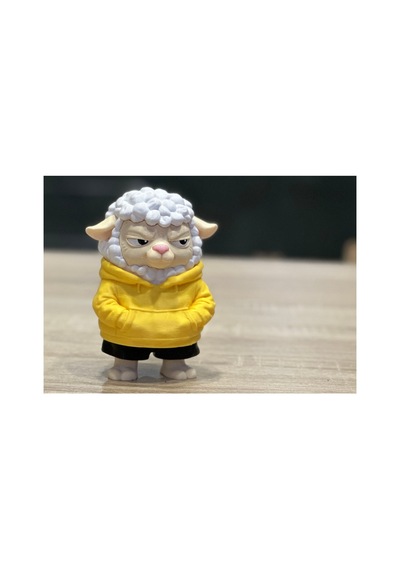 Kapüşonlu Koyun Figürü 10cm