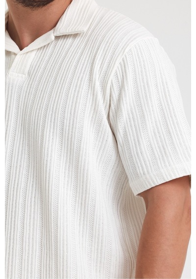 Tarz Cool Erkek Jakarlı Baklava Desenli %100 Pamuk Polo Yaka T-shirt Mat Beyaz