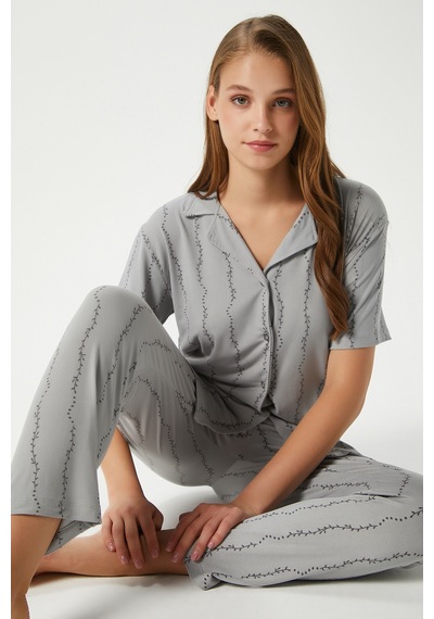 Ritnice Kadın Spring Yumuşak Doku Gri Bahar Dalı Ön Düğmeli Kısa Kollu Pijama Takımı