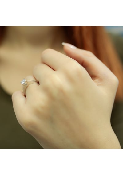 Lova F Renk 0,32 Karat Pırlanta Tektaş Yüzük - Hrd - 1050041
