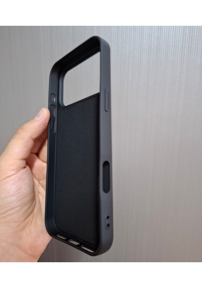 Apple Uyumlu iPhone 17 Pro Max Logolu İçi Kadife Silikon Lansman Kılıf Siyah