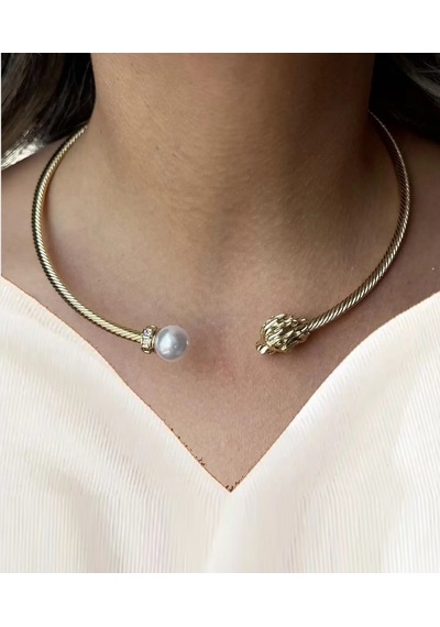 Caş Dekorasyon Altın Renk Aslan Figürlü İncili Metal Choker Kolye Altın
