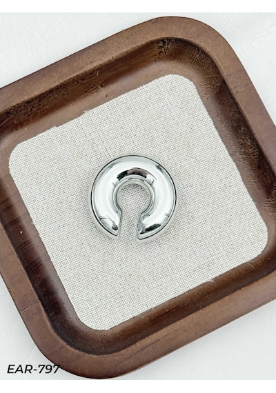 Piercing Kıkırdak Küpe Metal Günlük Şıklık Zarif Hediye Model Eeb9a9 Çok Renkli