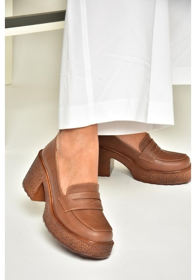 Fox Shoes T996152009 Taba Kalın Topuklu Kadın Ayakkabı Taba