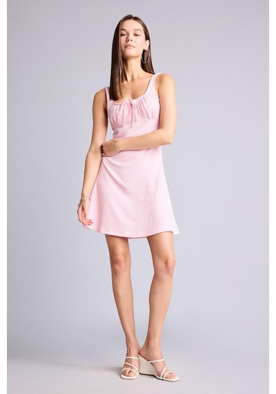 Defacto Bisiklet Yaka Floral Kırışık Dokulu Askılı Mini Elbise H8512ax26smpn186 Pembe-pn186