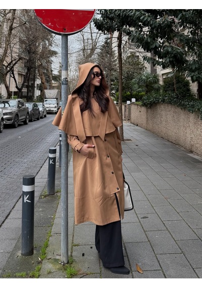 Laluvia Camel Çıkarılabilir Kapüşon Detaylı Pelerinli Trençkot - 85179 Camel