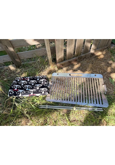 IZGARA MANGAL PRATİK KURULUM SÜLALE BOY 3 MM SS201 PASLANMAZ ÇELİK 58 X 38 CM