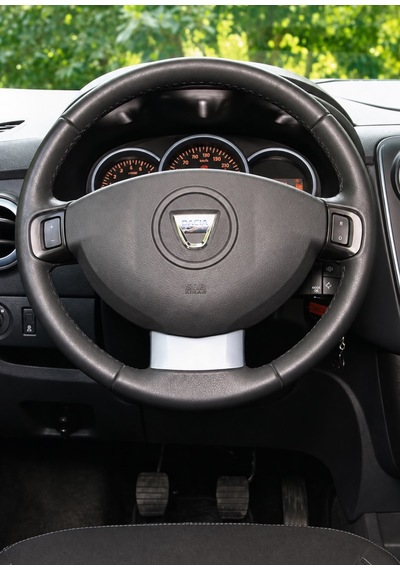 Sandero Stepway Logan Mcv Dokker Lodgy Hız Sabitleyici Uyumlu Deri Direksiyon Simidi 484006206r