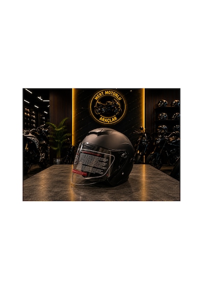 526 Güneş Vizörlü Mat Siyah Açık Kask