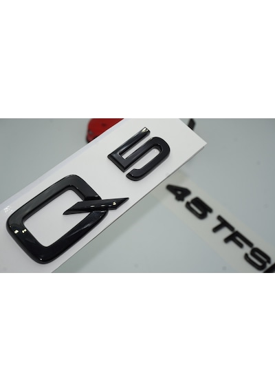 Audi Q5 45 TFSi Parlak Siyah ABS 3M 3D Bagaj Yazı Logo Ür