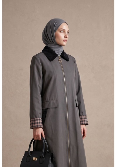 Armine Trend Fermuarlı Kontrast Yaka Cep Detaylı Uzun Kap 111 Cm Boy Duman 26kt511