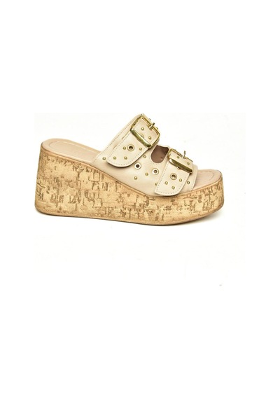 Fox Shoes U996753509 Bej Dolgu Topuklu Kadın Ayakkabı Bej-suni Deri