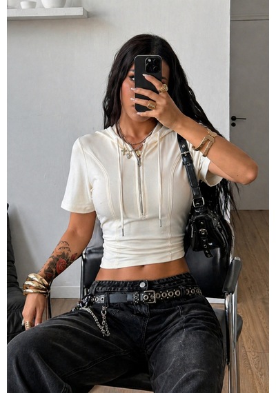 Tarz Cool Kapüşonlu Crop Tişört Fermuarlı Kısa Kollu Kadın Üst Body Beyaz
