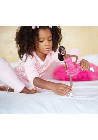 Buz Patenci Barbie Kariye Bebekleri Fcp27