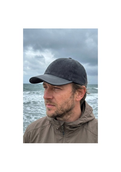 Emybox Deri Siperlikli Kaşe Kadife Şapka Unisex Kışlık - Ayarlanabilir Urban Stil Baseball Cap Siyah Kadife Fitilli