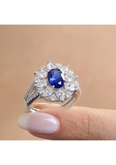 Mia Vento Effective Diamond Paris Işıltısı Sentetik Safir Taşlı Gümüş Yüzük