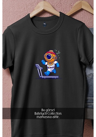Oversize Koşu Bandında Koşan Mini Dalgıç Tasarımlı Unisex T-shirt Siyah