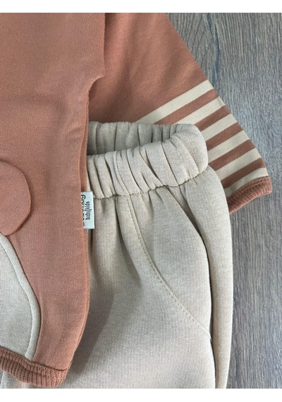 Bebicix Oversize Şerit Detaylı Yumuşak Doku Bereli Erkek Bebek 3'lü Takım Kahverengi