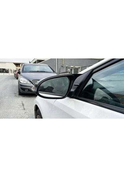 Toyota Auris Batman Yarasa Ayna Kapağı Piano Black 2012-2018