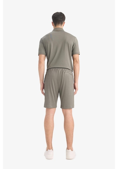 DeFacto Regular Fit Her Yöne Esneyen Krinkıl Bermuda Şort -  E0980AX25SMKH401
