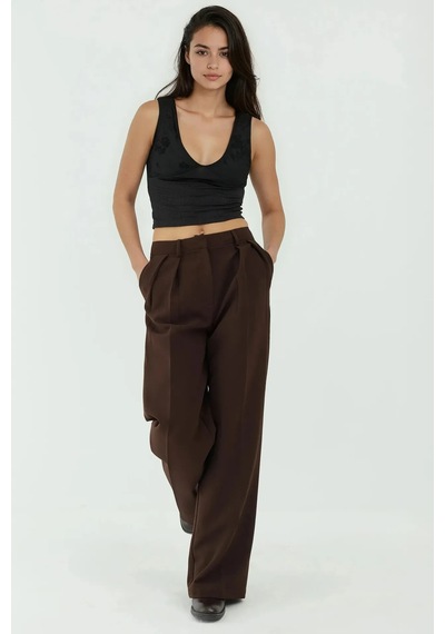 Hiccup Dantel Detaylı V Yaka Crop Top Siyah