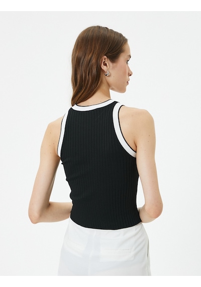 Koton Fitilli Atlet Halter Yaka Beyaz Çizgi Detaylı Siyah 4sak30042ht 4SAK30042HT999