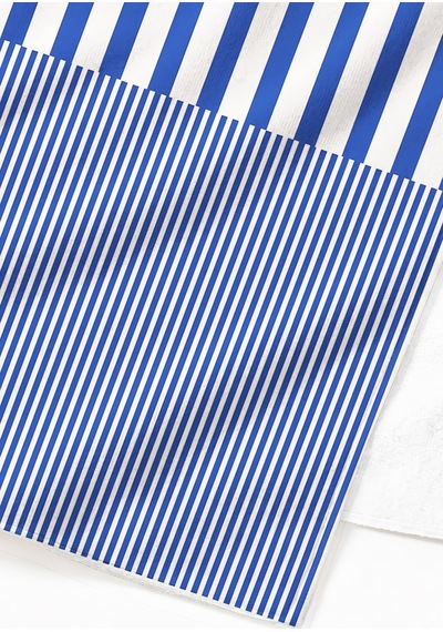 Çizgili Marine Mavi Beyaz Plaj Havlusu - Minimalist Nautical Modern Hızlı Kuruyan Mikrofiber Havlu Çok Renkli