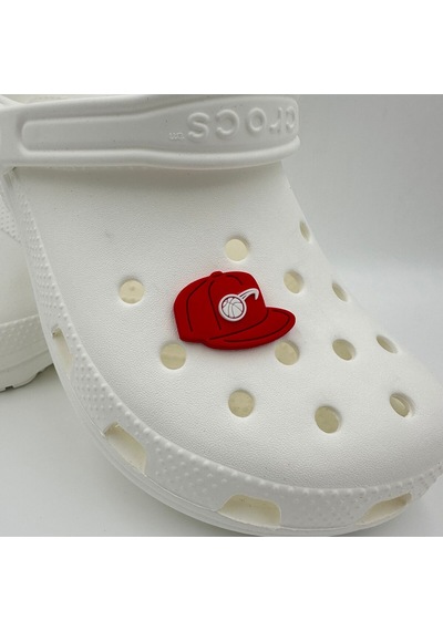 Crocs Terlik Süsü Ve Aksesuarı , Çanta Süsü Jibbitz3d Kabartma Şapka Kep01 Görsel Figür Aksesuar Kırımzı-beyaz