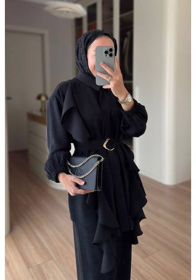 Ka Hijab Fırfır Detaylı Kuşaklı Takım - Siyah