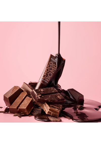 Essence Choco Bomb Parlak Lip Gloss Dudak Parlatıcısı 01 Diğer