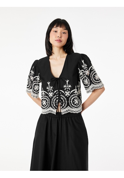 Koton Pamuklu Kısa Karpuz Kollu Bağlamalı Brodeli Crop Bluz Siyah Desenli 6sak60325uw Koton Pamuklu Kısa Karpuz Kollu Bağlamalı Brodeli Crop Bluz Siyah Desenli 6sak60325uw