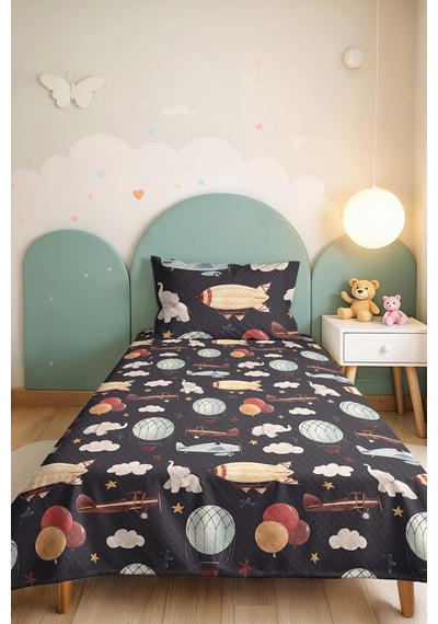 Evimde Bambaşka Uçak Balon Lacivert Çocuk Odası Tek Kişilik Pike Takımı - Bulutlu Retro 160x220  CM Yatak Örtüsü