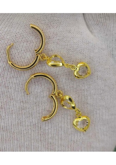 Çelik Gold Renk Kalpli Sallantılı Minimal Özel Tasarım Küpe Beyaz