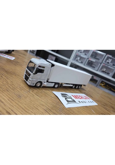 1/64 Ölçek Metal Man Tgx Xxl Beyaz + Frigo Dorseli